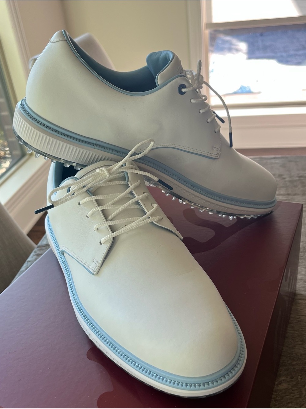 Men's White Athletic Golf Shoes with Light Blue Trim